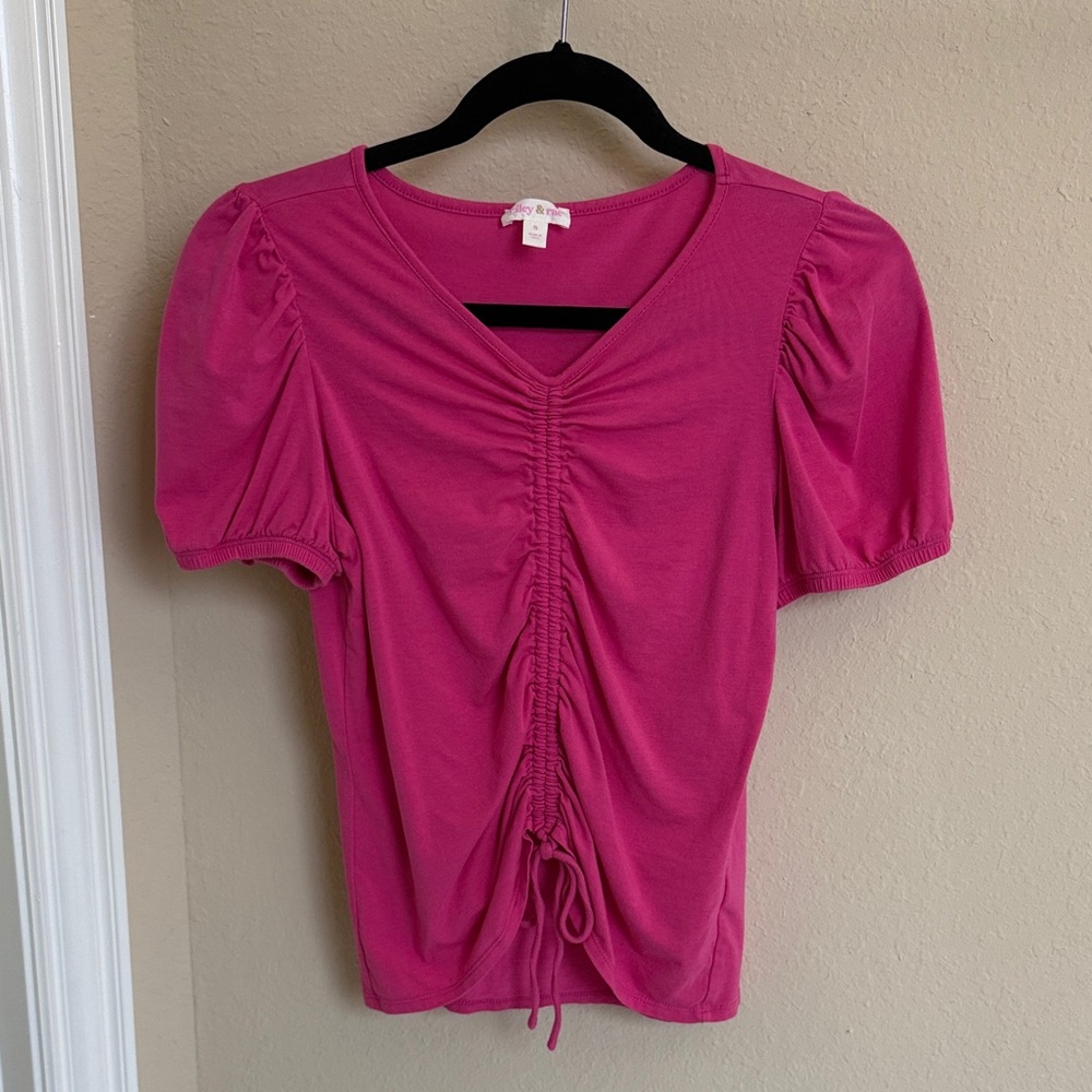 Riley & Rae pink Ruched front V-Neck top puffed sleeves sz s